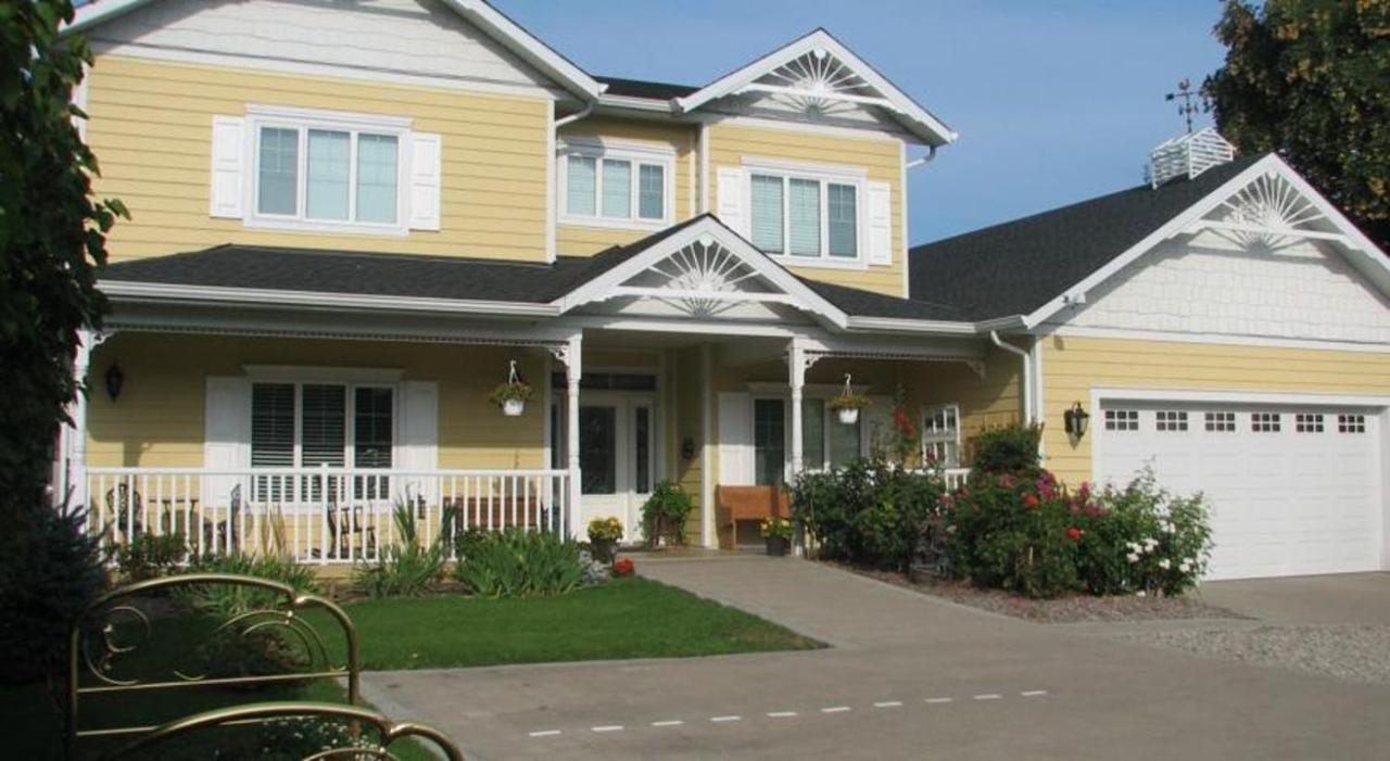 Chesterfield Inn Kelowna Exteriör bild
